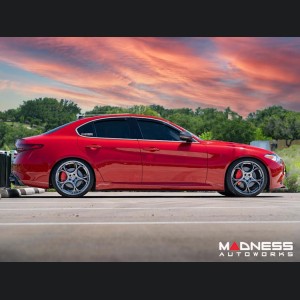 Alfa Romeo Giulia Coilover Kit - MADNESS by V-MAXX